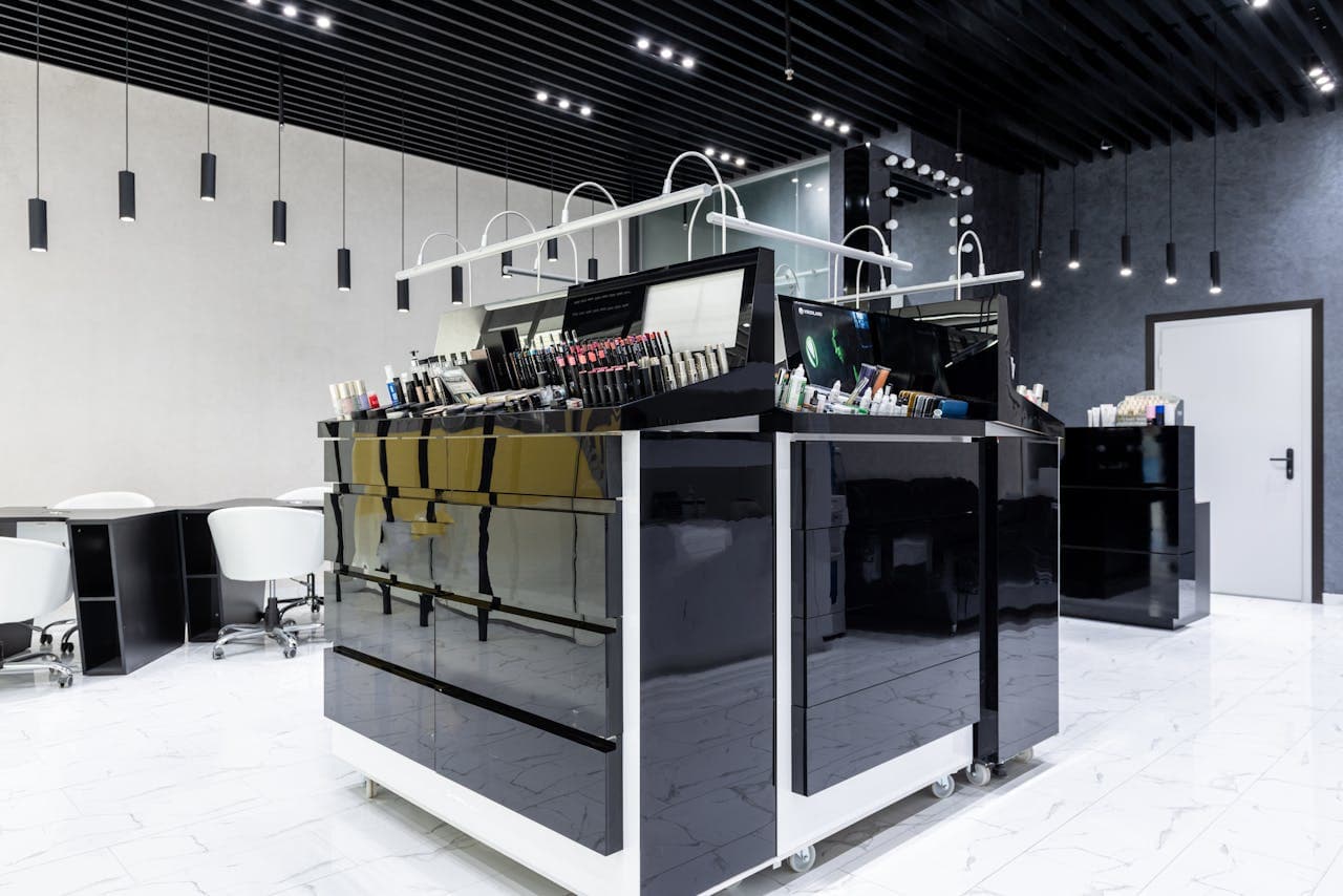 Professional retail cleaning services in Markham