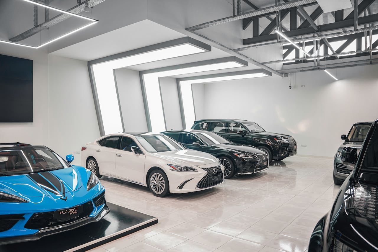 Professional auto dealership cleaning services in Markham